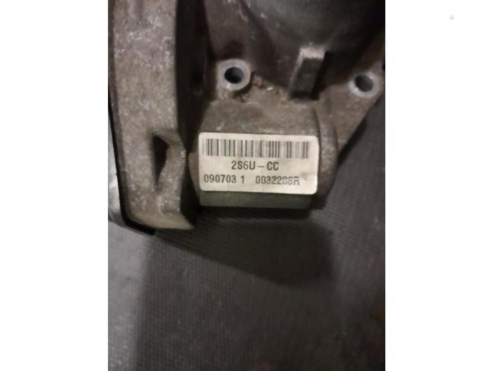 Usagé Boitier papillon Ford Fiesta 5 (JD/JH) 1.25 16V Prix € 40,00 Règlement à la marge proposé par Autosloopbedrijf H.C.Stouten