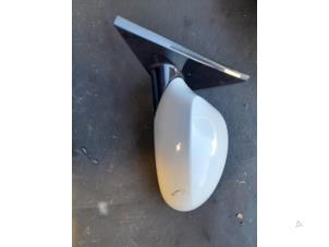 Used Wing mirror, left BMW 1 serie (E81) 116i 2.0 16V Price € 35,00 Margin scheme offered by Autosloopbedrijf H.C.Stouten