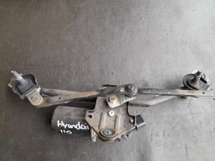 Używane Silnik i mechanizm wycieraczki Hyundai i10 (F5) 1.1i 12V Cena € 50,00 Procedura marży oferowane przez Autosloopbedrijf H.C.Stouten