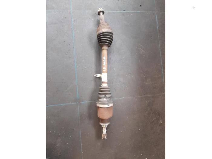 Front drive shaft, left from a Renault Modus/Grand Modus (JP) 1.6 16V 2006