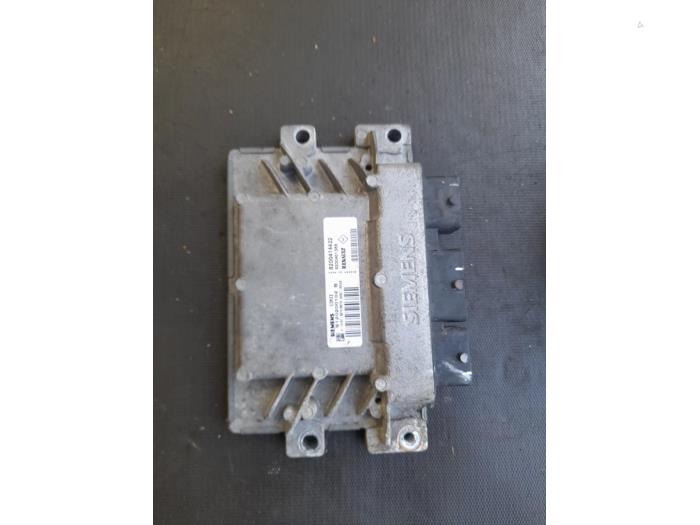 Ignition lock + computer from a Renault Modus/Grand Modus (JP) 1.2 16V 2006