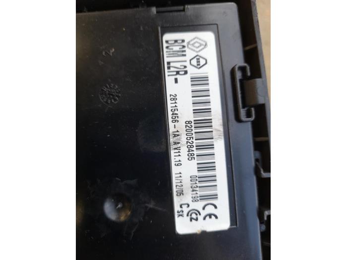Ignition lock + computer from a Renault Modus/Grand Modus (JP) 1.2 16V 2006