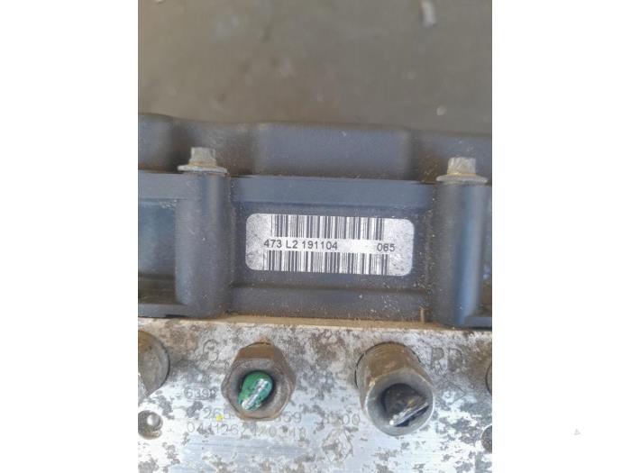 Begagnade ABS-pump Renault Modus/Grand Modus (JP) 1.2 16V Pris € 50,00 Marginaltabell erbjuds av Autosloopbedrijf H.C.Stouten