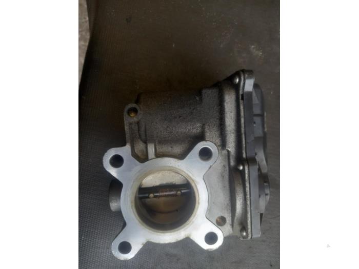 Usagé Boitier papillon Renault Clio III Estate/Grandtour (KR) 1.2 16V TCE 100 Prix € 60,00 Règlement à la marge proposé par Autosloopbedrijf H.C.Stouten