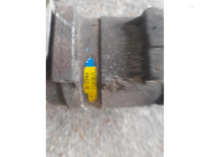 Usagé Pompe clim Chevrolet Kalos (SF48) 1.4 16V Prix € 100,00 Règlement à la marge proposé par Autosloopbedrijf H.C.Stouten
