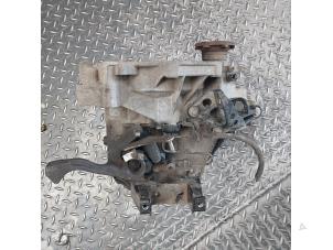 Begagnade Växellåda Seat Ibiza III (6L1) 1.6 16V Pris € 250,00 Marginaltabell erbjuds av Autosloopbedrijf H.C.Stouten
