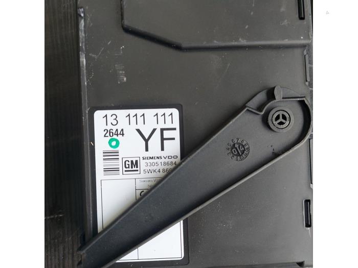 Used Ignition lock + computer Opel Meriva (A) 1.6 16V Price € 150,00 Margin scheme offered by Autosloopbedrijf H.C.Stouten