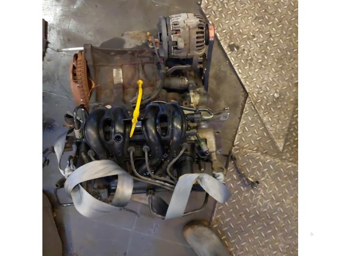 Used Engine Renault Twingo II (CN) 1.2 Price € 350,00 Margin scheme offered by Autosloopbedrijf H.C.Stouten