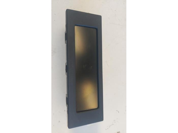 Begagnade Innerdisplay Citroen C3 (SC) 1.4 16V VTi Pris € 30,00 Marginaltabell erbjuds av Autosloopbedrijf H.C.Stouten