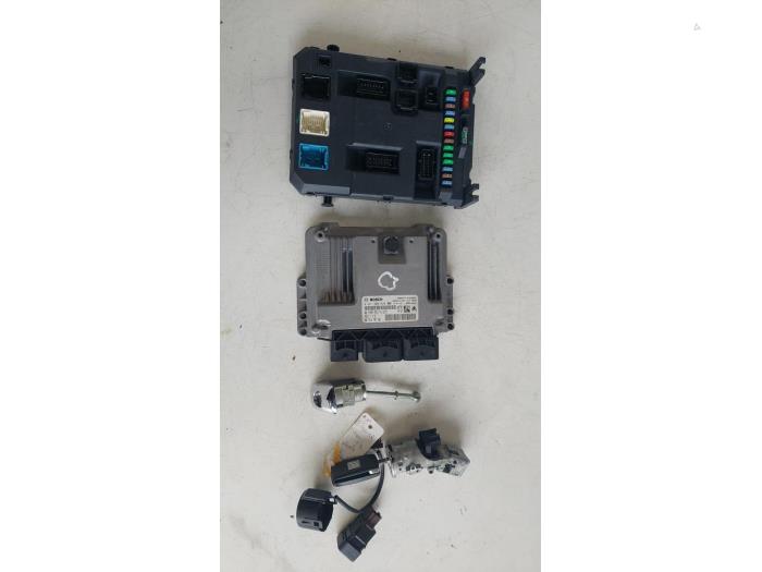 Used Ignition lock + computer Citroen C3 (SC) 1.4 16V VTi Price € 150,00 Margin scheme offered by Autosloopbedrijf H.C.Stouten