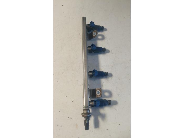 Usagé Système d'injection Hyundai i30 Crosswagon (WWH) 1.4 CVVT 16V Prix € 50,00 Règlement à la marge proposé par Autosloopbedrijf H.C.Stouten