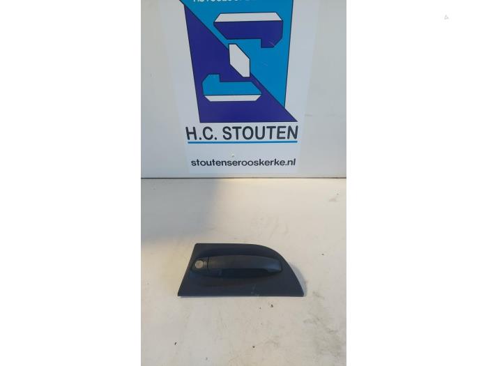 Gebrauchte Handgriff Smart Forfour (454) 1.1 12V Preis € 30,00 Margenregelung angeboten von Autosloopbedrijf H.C.Stouten