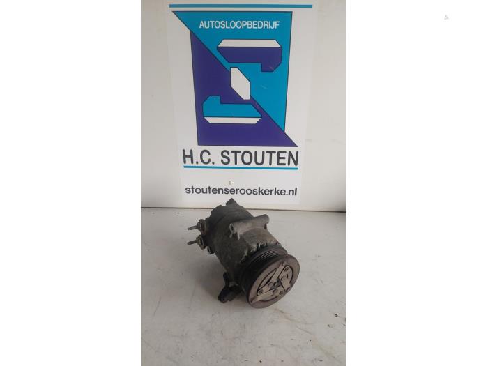 Usagé Pompe clim Ford Mondeo IV 1.6 EcoBoost 16V Prix € 65,00 Règlement à la marge proposé par Autosloopbedrijf H.C.Stouten