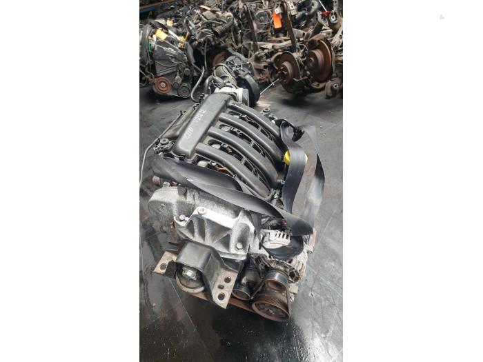 Gebrauchte Motor Renault Clio III (BR/CR) 1.6 16V Preis € 400,00 Margenregelung angeboten von Autosloopbedrijf H.C.Stouten