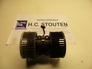 Używane Silnik wentylatora nagrzewnicy BMW 3 serie Compact (E46/5) 320td 16V Cena € 50,00 Procedura marży oferowane przez Autosloopbedrijf H.C.Stouten