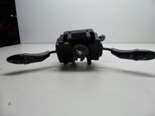 Used Steering column stalk Hyundai Coupe 2.0i 16V Price € 40,00 Margin scheme offered by Autosloopbedrijf H.C.Stouten