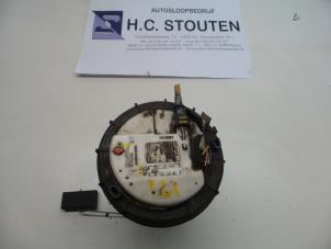 Used Electric fuel pump Peugeot 307 (3A/C/D) 1.6 16V Price € 45,00 Margin scheme offered by Autosloopbedrijf H.C.Stouten