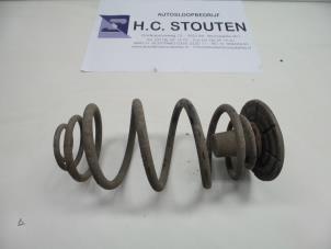 Used Rear coil spring Opel Astra G Caravan (F35) 1.6 GL,Club,Sport,CDX Price € 30,00 Margin scheme offered by Autosloopbedrijf H.C.Stouten
