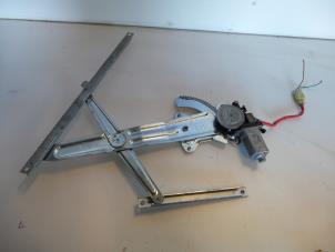 Used Window mechanism 4-door, front right Suzuki Swift (SF310/413) 1.3i 16V Price on request offered by Autosloopbedrijf H.C.Stouten