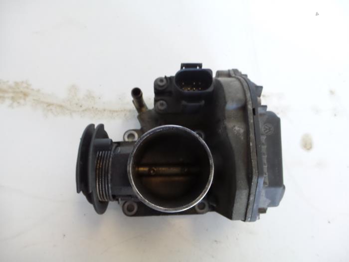 Usagé Boîtier accélérateur Volkswagen Polo III (6N1) 1.4i 60 Prix € 50,00 Règlement à la marge proposé par Autosloopbedrijf H.C.Stouten
