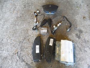 Used Airbag set + module Renault Clio II (BB/CB) 1.4 16V Price on request offered by Autosloopbedrijf H.C.Stouten