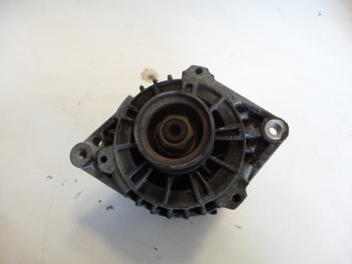 Usagé Dynamo Daewoo Lanos (TA/TF08/48/86) 1.5 Prix € 40,00 Règlement à la marge proposé par Autosloopbedrijf H.C.Stouten