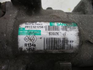 Used Air conditioning pump Renault Clio III (BR/CR) 1.5 dCi 105 Price € 100,00 Margin scheme offered by Autosloopbedrijf H.C.Stouten