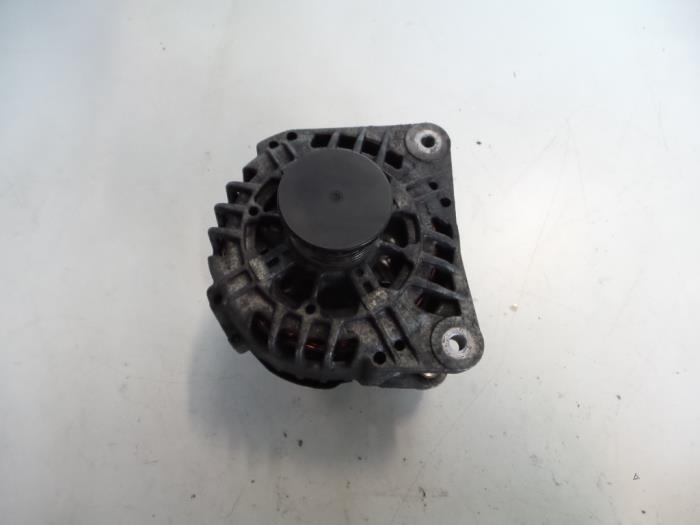 Begagnade Dynamo Mitsubishi Carisma 1.9 DI-D MP Pris € 50,00 Marginaltabell erbjuds av Autosloopbedrijf H.C.Stouten
