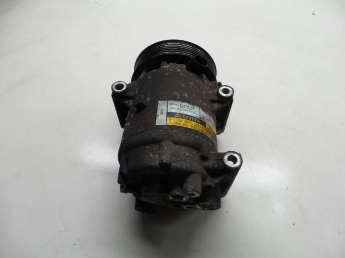 Usagé Compresseur de clim Renault Grand Scénic II (JM) 1.9 dCi 120 Prix € 100,00 Règlement à la marge proposé par Autosloopbedrijf H.C.Stouten
