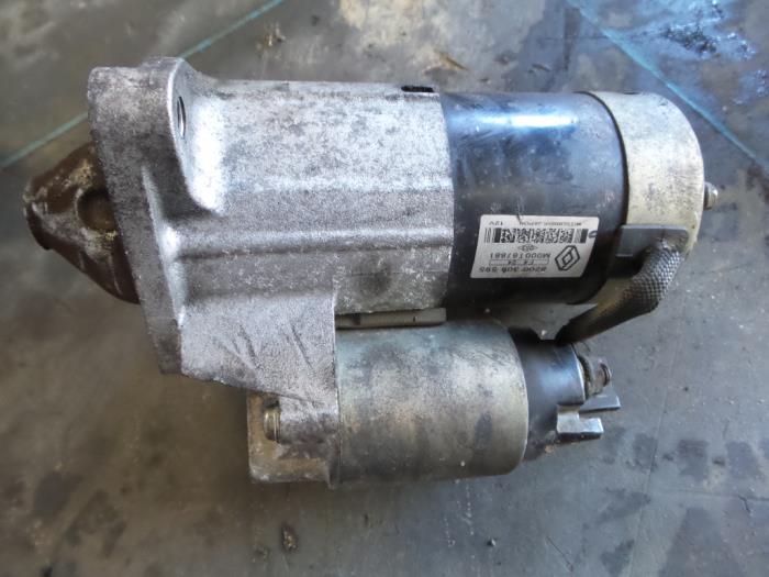 Gebrauchte Anlasser Renault Megane Scenic Preis € 50,00 Margenregelung angeboten von Autosloopbedrijf H.C.Stouten