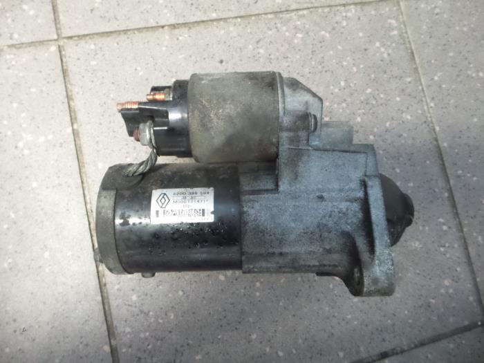 Used Starter Renault Grand Scénic II (JM) 1.5 dCi 105 Price € 45,00 Margin scheme offered by Autosloopbedrijf H.C.Stouten