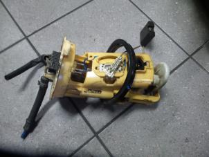 Used Electric fuel pump BMW 3-Serie Price € 60,00 Margin scheme offered by Autosloopbedrijf H.C.Stouten