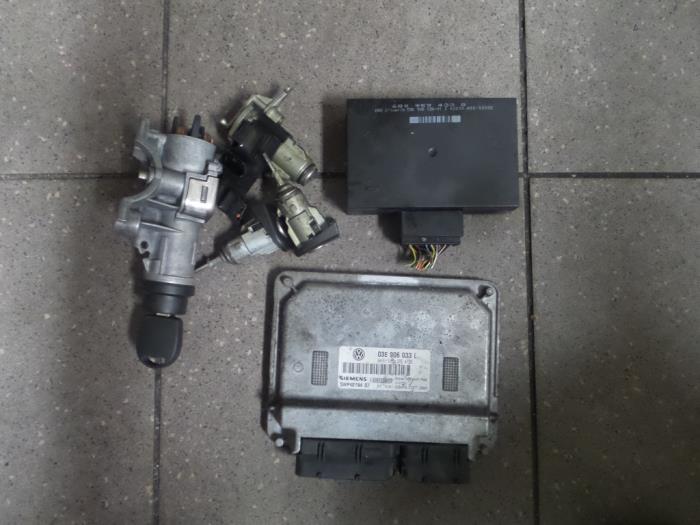 Used Ignition lock + computer Volkswagen Polo Price € 125,00 Margin scheme offered by Autosloopbedrijf H.C.Stouten