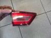 Taillight, left from a Renault Clio IV (5R), 2012 / 2021 0.9 Energy TCE 90 12V, Hatchback, 4-dr, Petrol, 898cc, 66kW (90pk), FWD, H4B408; H4BB4, 2015-07 / 2021-08, 5R22; 5R24; 5R32; 5R2R; 5RB2; 5RD2; 5RE2; 5RH2 2016