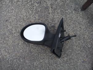 Used Wing mirror, left Renault Twingo Price € 35,00 Margin scheme offered by Autosloopbedrijf H.C.Stouten