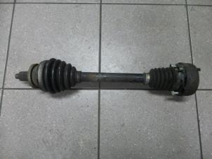 Used Front drive shaft, left Volkswagen Polo IV (9N1/2/3) 1.9 SDI Price € 40,00 Margin scheme offered by Autosloopbedrijf H.C.Stouten