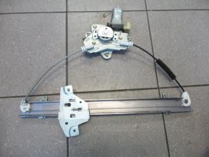 Używane Mechanizm szyby lewej przedniej wersja 4-drzwiowa Kia Picanto Cena € 50,00 Procedura marży oferowane przez Autosloopbedrijf H.C.Stouten