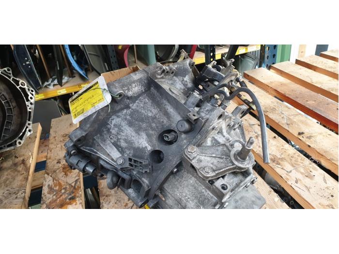Gearbox from a Citroën C4 Berline (LC) 1.6 HDi 16V 2008