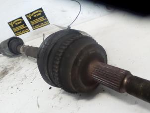 Used Front drive shaft, right Opel Movano (4A1; 4A2; 4B2; 4B3; 4C2; 4C3) 2.5 CDTI Price € 60,00 Margin scheme offered by Autodemontage de Zaag