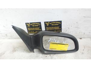Used Wing mirror, right Opel Astra H (L48) 1.6 16V Twinport Price € 35,00 Margin scheme offered by Autodemontage de Zaag