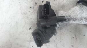 Zündspule van een Nissan Micra (K11) 1.4 16V 2001