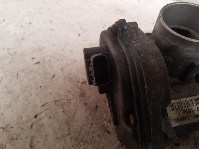 Drosselklappengehäuse van een Ford Fusion 1.4 16V 2003