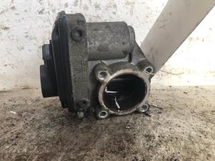 Drosselklappengehäuse van een Ford Fusion 1.4 16V 2003