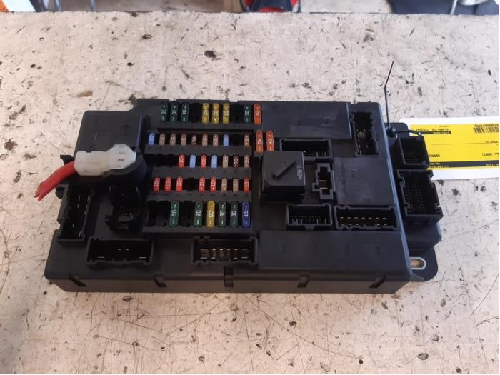 Fuse box Mini Mini 1.4 16V One - 106818 - Autodemontage de Zaag