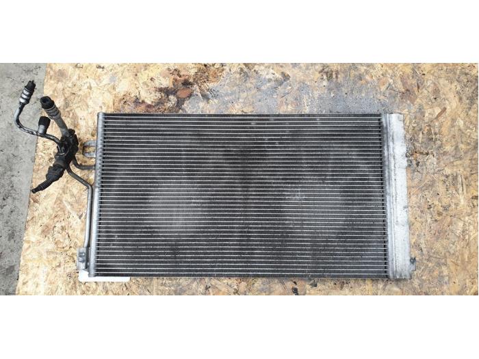 Air conditioning radiator from a Mercedes-Benz Vito (639.6) 2.2 109 CDI 16V 2004