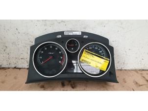 Used Instrument panel Opel Astra H (L48) 1.6 16V Twinport Price € 50,00 Margin scheme offered by Autodemontage de Zaag