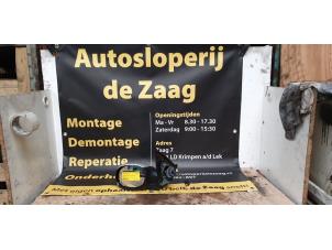 Used Wing mirror, left Peugeot 206 CC (2D) 1.6 HDI 16V FAP Price € 35,00 Margin scheme offered by Autodemontage de Zaag