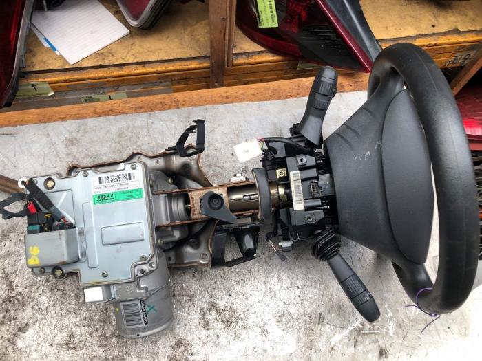 Usagé Pompe de direction Fiat Stilo (192A/B) 1.2 16V 3-Drs. Prix € 70,00 Règlement à la marge proposé par Autodemontage de Zaag
