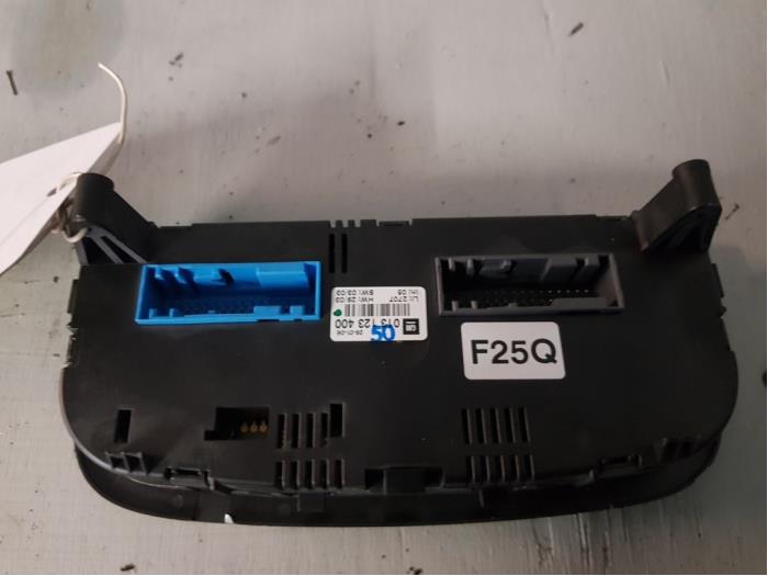 Heater control panel from a Opel Corsa C (F08/68) 1.2 16V Twin Port 2006