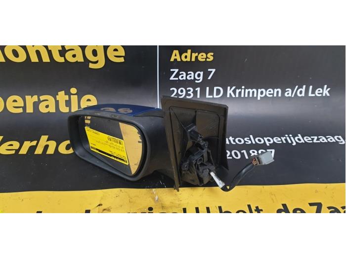 Wing mirror, left from a Ford Focus 2 1.6 16V 2005